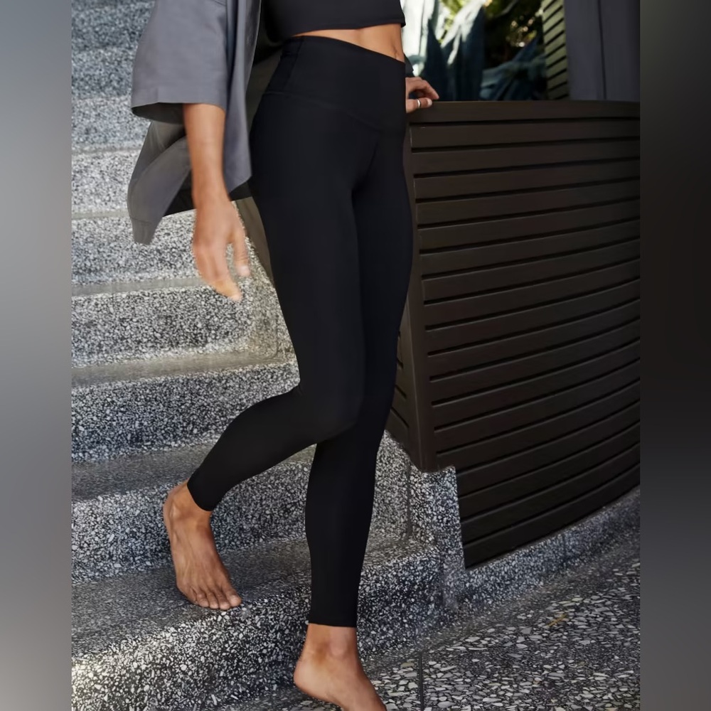 Everlane The Perform Legging